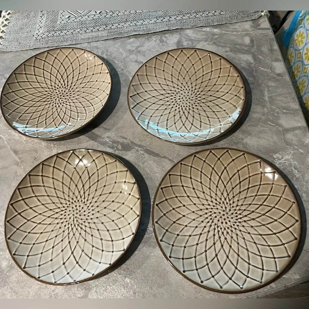 Pier 1 Imports Stoneware Plate Set(4)